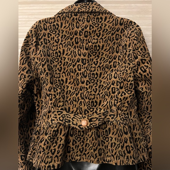 KIKIT JEANS Leopard Blazer with Bell Sleeves and Peplum Hem Size LARGE - Picture 8 of 16